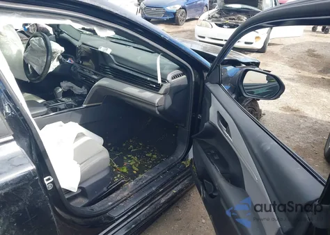 2025 Toyota Camry Se z USA, uszkodzony, nr VIN 4T1DAACKXSU519288